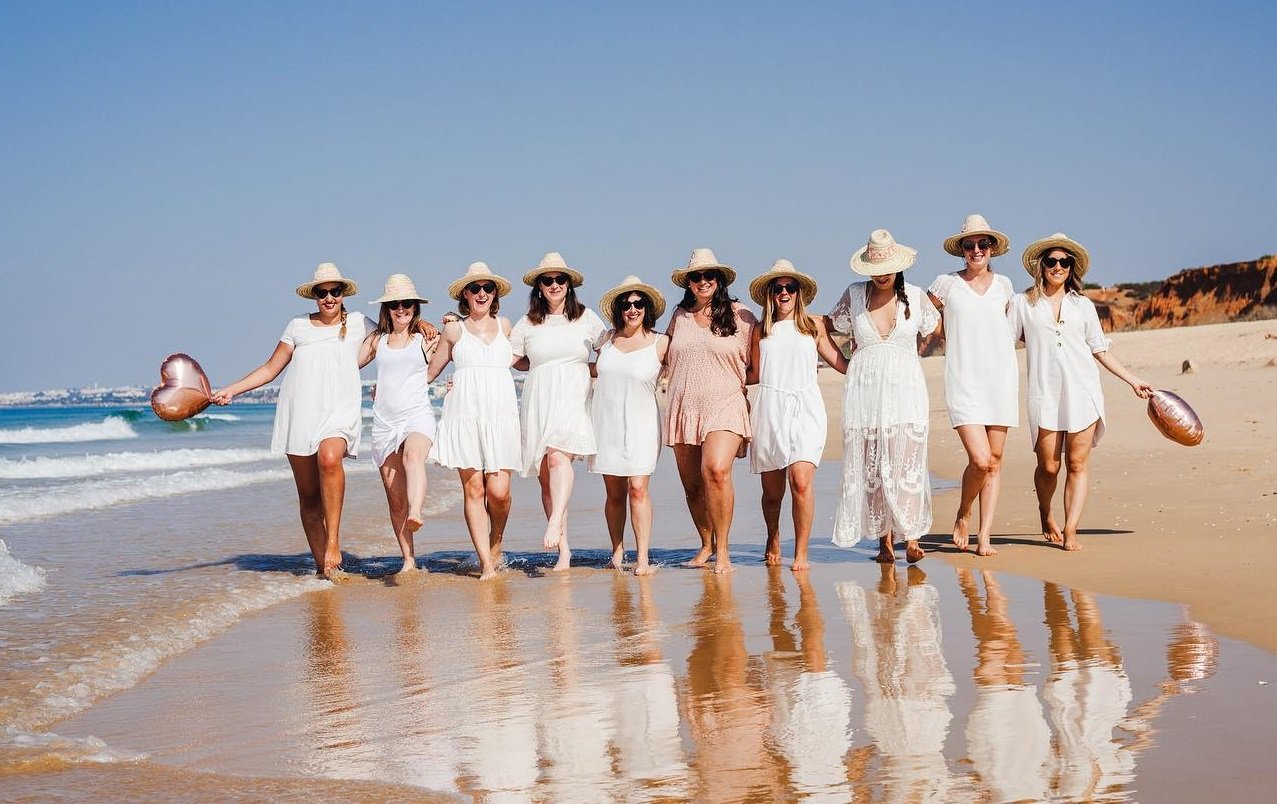 Vilamoura photographer for hen party and family gathering