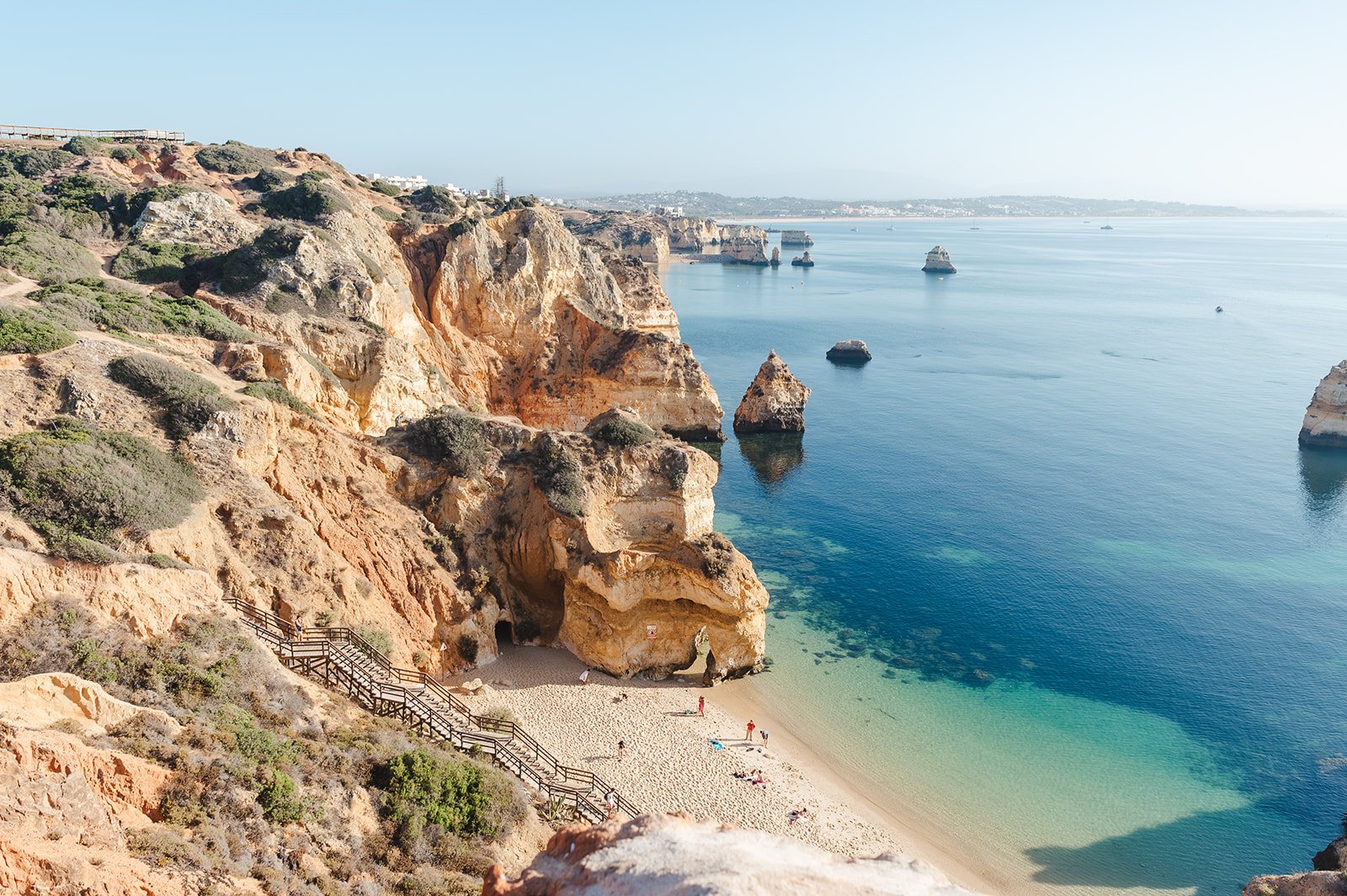 Praia Camilo in the morning - Algarve proposal photographer in Lagos, engagement photography session