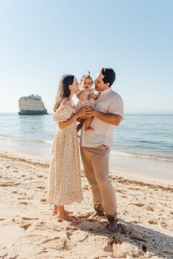 Algarve family photographer Family playing on the beach in Algarve