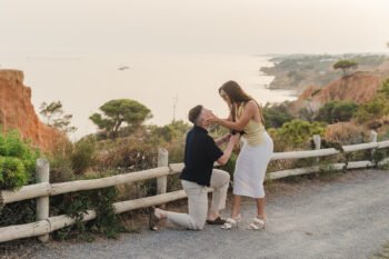 Pine Cliffs Resort Sheraton surprise proposal, Clifftop Surprise proposal photographer in Algarve. couple kissing at sunset Pine Cliffs Resort Sheraton surprise proposal, Clifftop Surprise proposal photographer in Algarve. couple kissing at sunset